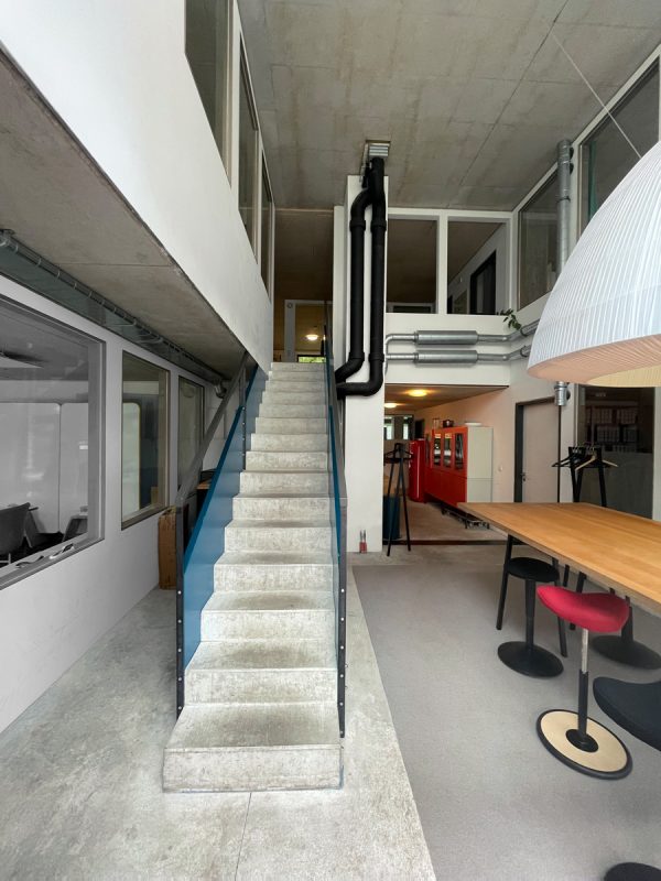 2_Büro-Treppe-neu